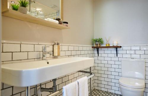 Odiham Hotel | Pet-Friendly Haven at The Red Lion: Rated 9/10 by Guests