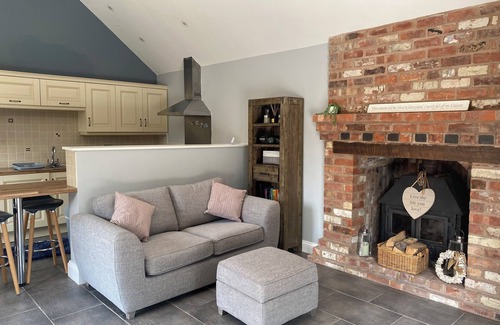 Woodborough House | Cozy Red Lodge Annexe: One-Bedroom with Private Hot Tub