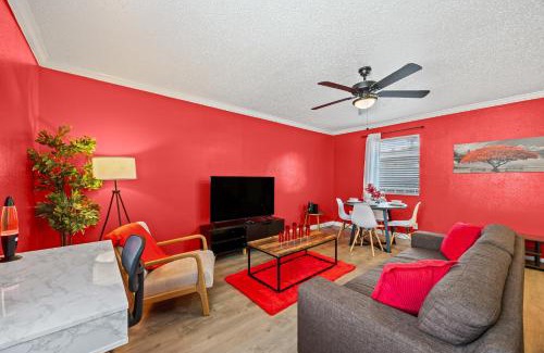 Brentwood Apartment | The Red Room