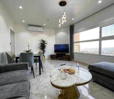 Ash Shati Apartment | Relax at The Red Sea Apartment with Pool and Breakfast