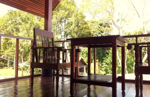 Satun Hotel | Ideal Stay at The Reef Hotel & Studios with Breakfast Included