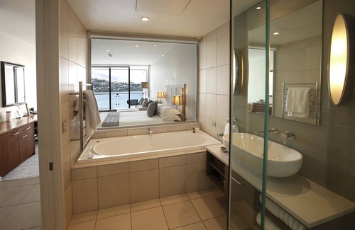 Queenstown Hotel | Indulge at The Rees Hotel and Luxury Apartments, 5-Star Oasis