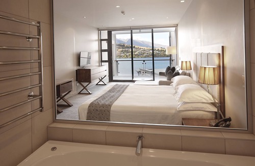 Queenstown Hotel | Indulge at The Rees Hotel and Luxury Apartments, 5-Star Oasis