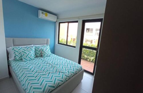 Papare Apartment | Experience The Refuge: 2 BR Apt with Pool & Ocean Views
