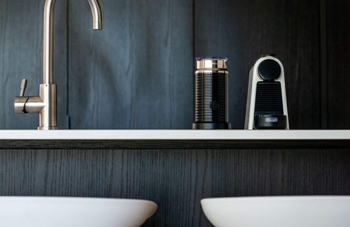 Booroobin House | Discover The Refuge - Valley View with Kitchen Access