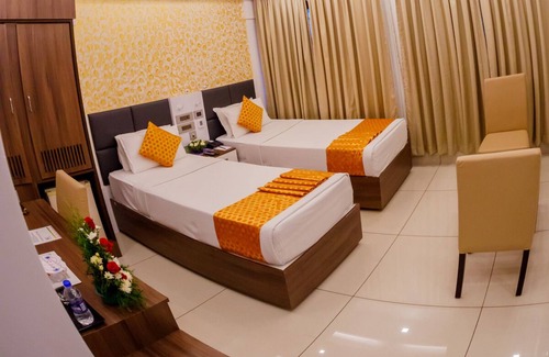 Palarivattom Hotel | Relax at The Renai Cochin: Pool, Spa & Family-Friendly Stays