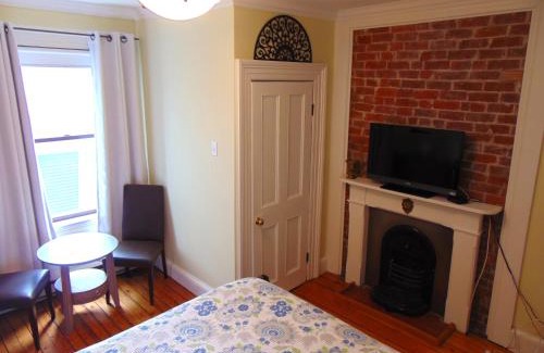 Downtown St. John's House | Highly Rated Rendell Shea Manor - Family-Friendly Escape