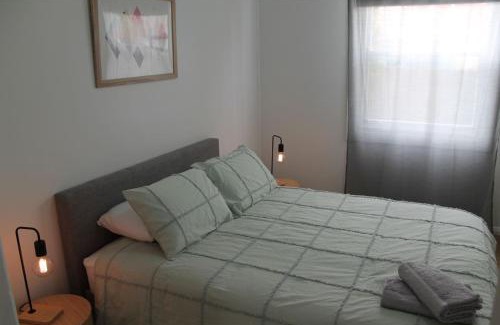 Renmark House | Discover The Renmarkable Cottage: Family-Friendly Retreat