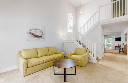 Lewes House | Discover The Reserves of Nassau: Family-Friendly Paradise