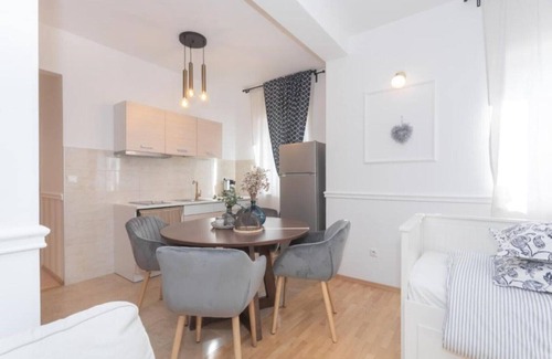 Bilice Apartment | The Residence - apt. Lavander