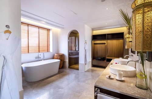 Douz Hotel | Experience The Residence Douz: 10/10 Rating & Spa Amenities