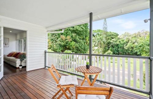 Aeroglen House | The Residence- Rainforest Retreat