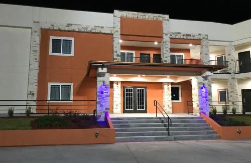 Barker Hotel | Explore The Residency Suites: Family-Friendly Oasis