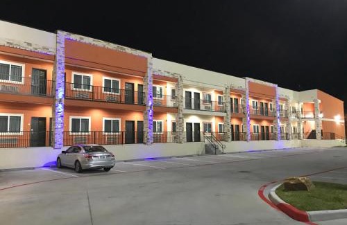 Barker Hotel | Explore The Residency Suites: Family-Friendly Oasis