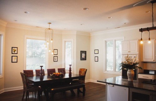 Paducah House | Elegant Queen Suite with En-Suite in Historic Arts District