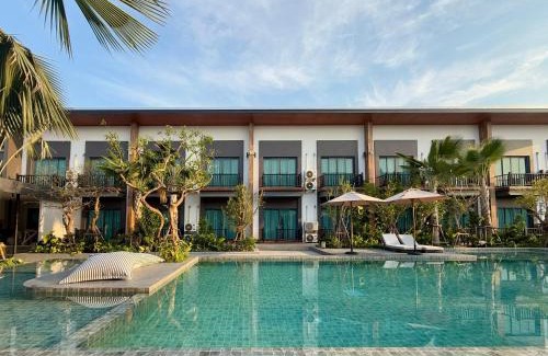 Prachuap Khiri Khan Hotel | Discover The Rest Hotel - ประจวบ with Family-Friendly Amenities