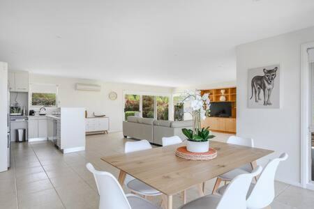 Kingston House | Relax at The Rest Retreat: Family-Friendly 3-Bed Getaway
