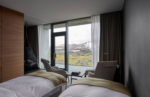 Grindavik Hotel | Indulge in The Retreat at Blue Lagoon Iceland - 5 Star Escape