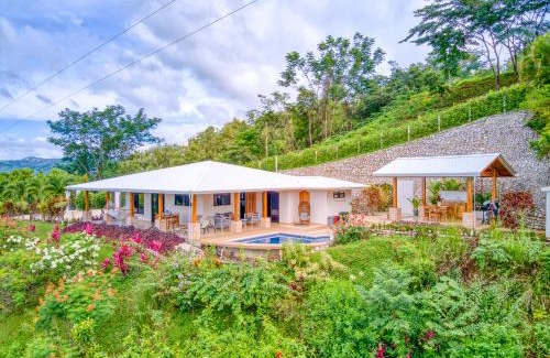 Samara Villa | Relax at The Retreat at Blue Mountain Farms with Ocean Views
