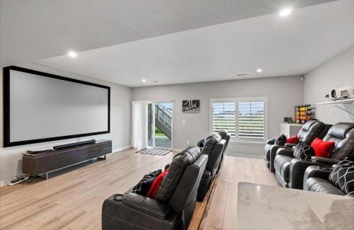 Commerce City House | Discover The Retreat at Buffalo Run Golf Course
