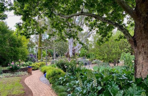 North Tamworth Resort | Oceanfront Luxury at The Retreat at Froog Moore Park