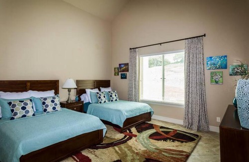 Spring Branch House | Discover Family-Friendly Comfort at The Retreat at Hidden Falls