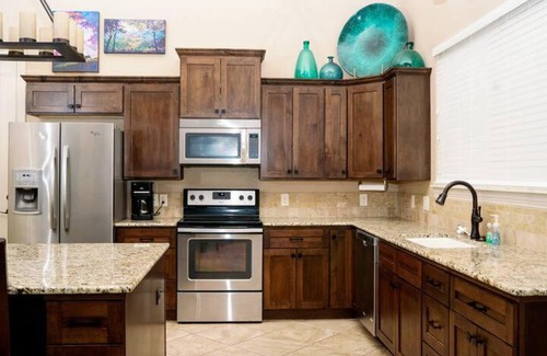 Spring Branch House | Discover Family-Friendly Comfort at The Retreat at Hidden Falls