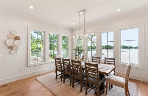 Sherrills Ford House | The Retreat at Sunrise Cove