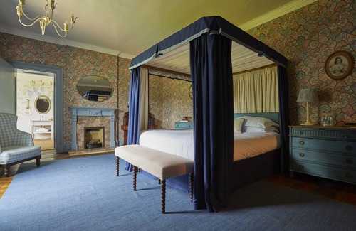 Elcot Hotel | Relaxing Getaway at The Retreat, Elcot Park - 4 Star Stay