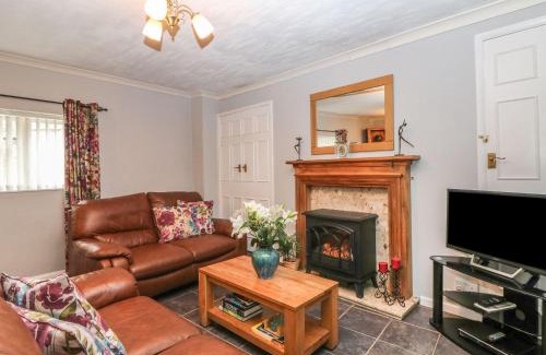 Liskeard House | Pet-Friendly Family Escape at The Retreat - 4 Star Comfort