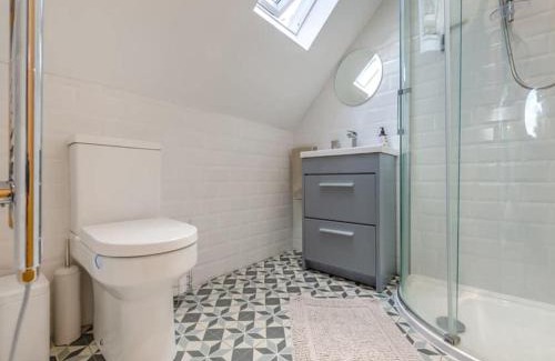 Kneesall Villa | Unforgettable Stay at The Retreat: 10/10 Guest Rated
