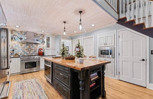 Willow Spring House | Experience The Retreat: Hot Tub, Theater & Bar Await