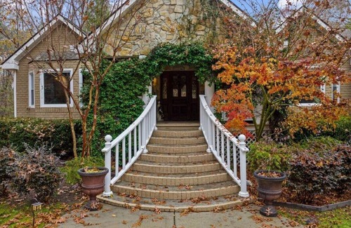 Willow Spring House | Experience The Retreat: Hot Tub, Theater & Bar Await