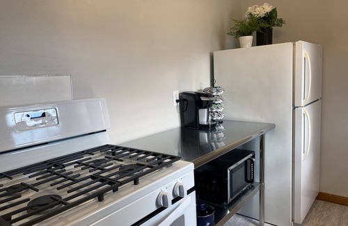 Ames Apartment | Remarkable Retreat on Harding: Family-Friendly Stay Awaits