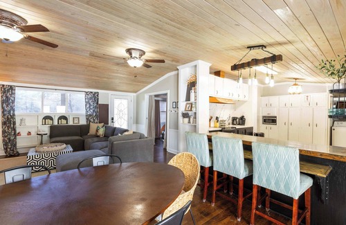 South Belmont House | Relaxing Retreat with Pool, Pet and Child Friendly Amenities
