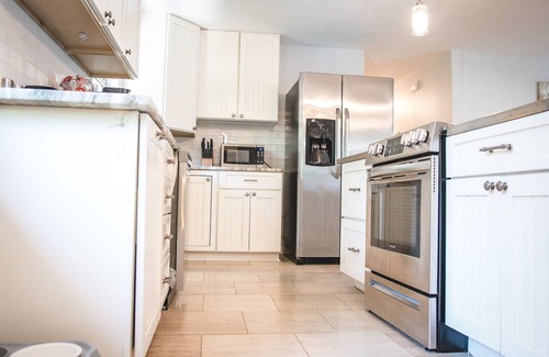 Hickory House | Relaxing Retreat with Private Pool & Hot Tub Awaits You