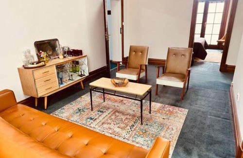 Victor Harbor House | The Revival - Central Location