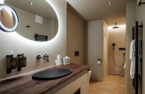 Zermatt Hotel | the rex