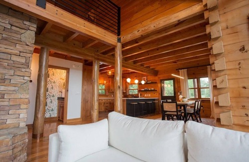 Bostic Cabin | Experience The Ridge: Modern Cabin with Family-Friendly Amenities