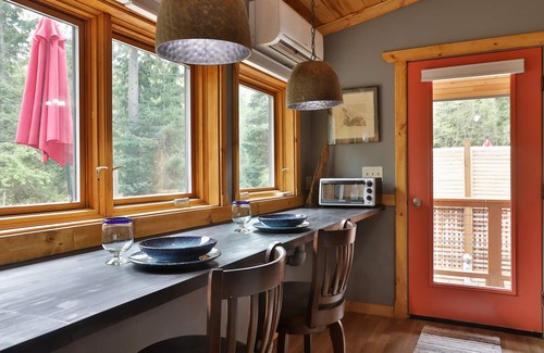 Langley Cottage | Unforgettable Oceanfront Retreat at The Ridge: Villa Oscar