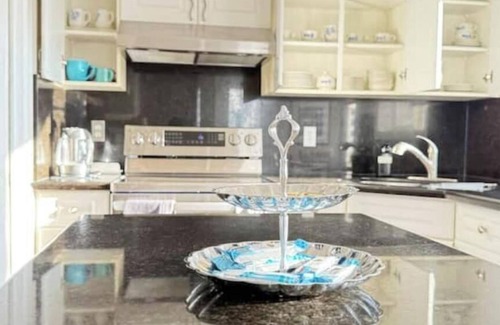 Southeast Calgary House | The Ridge Escape-3BR Deluxe Stay