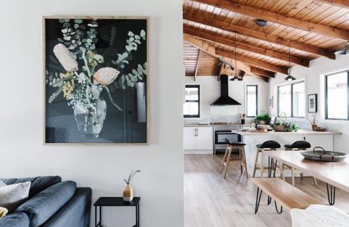Yarragon South House | The Ridge House - Stylish Gippsland Getaway
