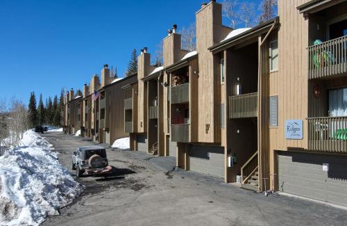 Brian Head Apartment | Guest Rated The Ridges #D1: Perfect for Family Stays