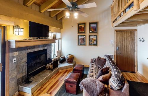 Brian Head Apartment | Guest Rated The Ridges #D1: Perfect for Family Stays