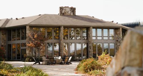 Hiawassee Hotel | Experience The Ridges Resort on Lake Chatuge Today