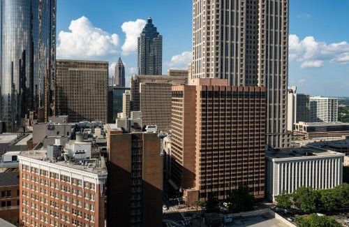 Peachtree Center Hotel | Elegant Stay at The Ritz-Carlton Atlanta - 5-Star Comfort