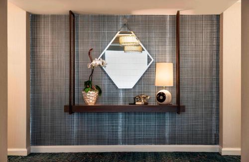 Peachtree Center Hotel | Elegant Stay at The Ritz-Carlton Atlanta - 5-Star Comfort
