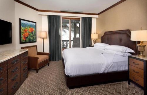 Aspen House | Experience The Ritz-Carlton Club 3 BR Residence in Aspen