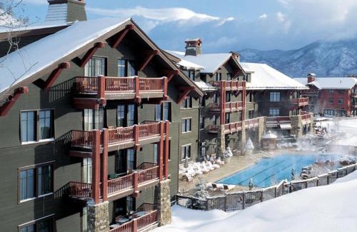 Aspen House | Experience The Ritz-Carlton Club 3 BR Residence in Aspen