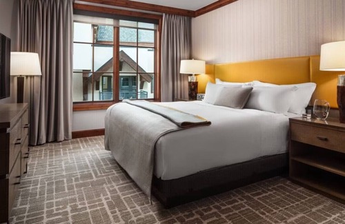 Vail Resort | The Ritz Carlton Club, Vail Colorado (2 Bedroom)
